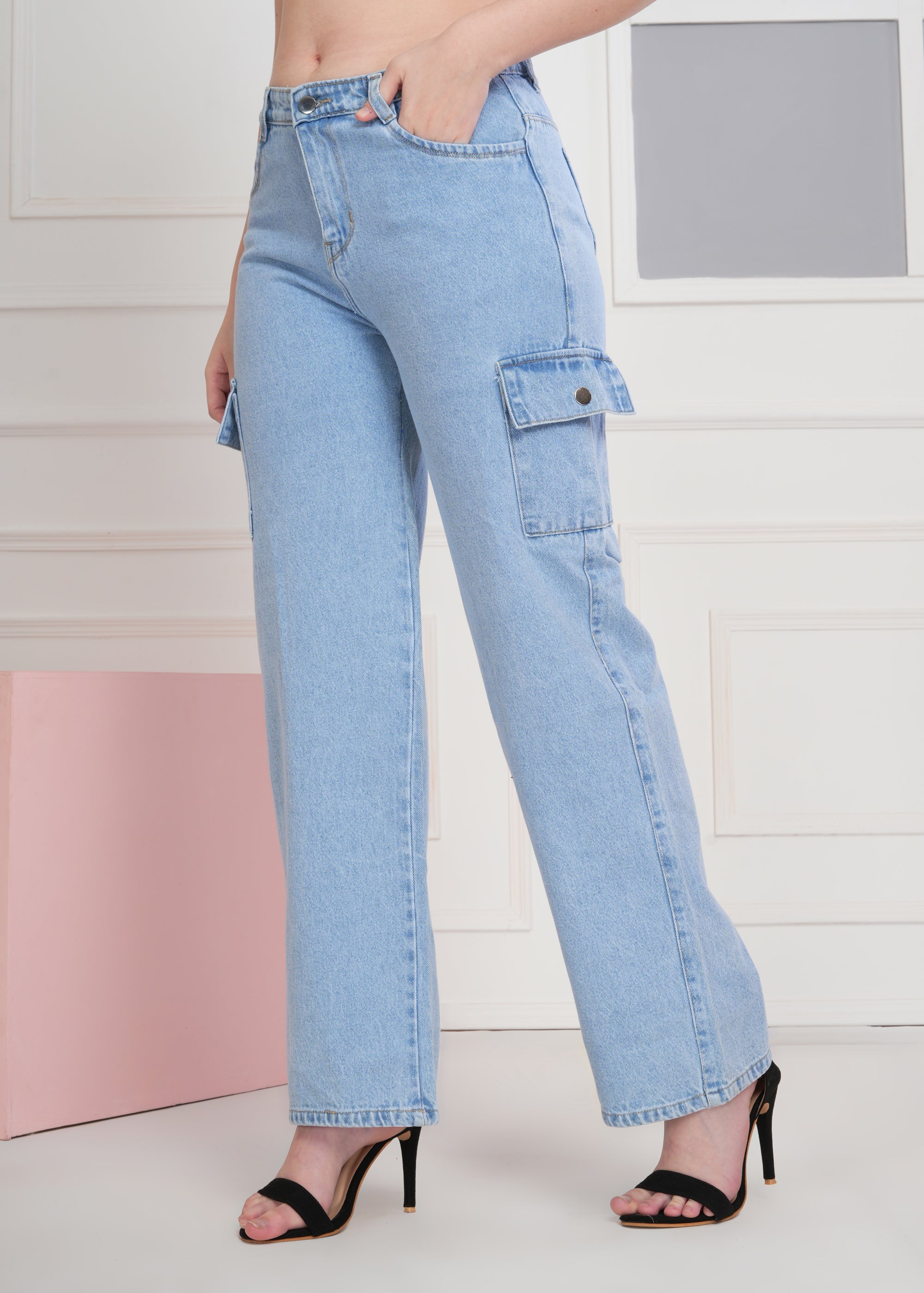 Women Wide Leg High Rise Light Fade Six Pocket Sky Blue Jeans
