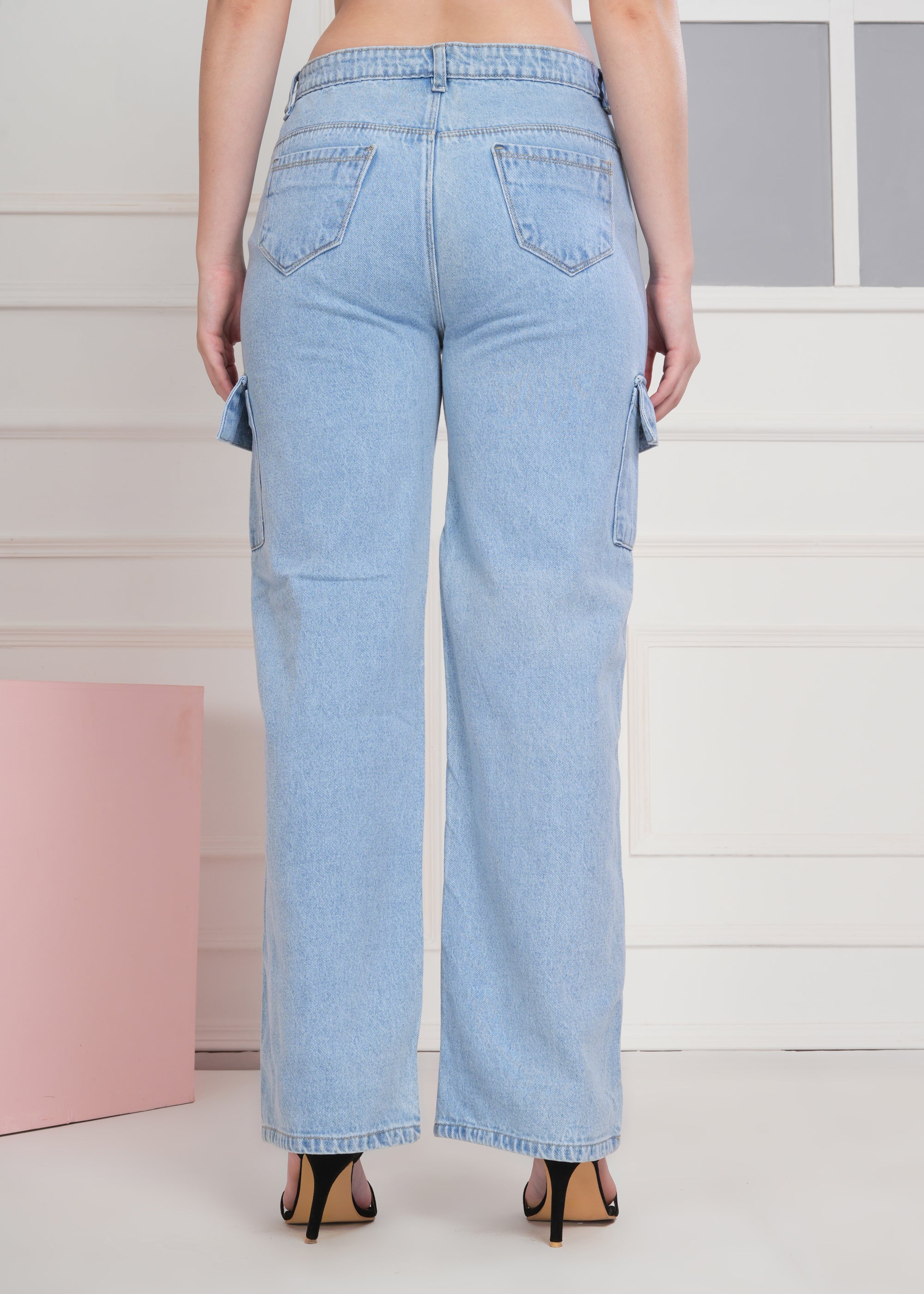 Women Wide Leg High Rise Light Fade Six Pocket Sky Blue Jeans
